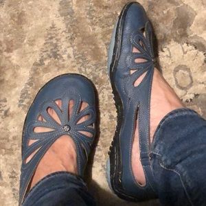 Beautiful pr 8 Jambuu leather blue athletic shoes